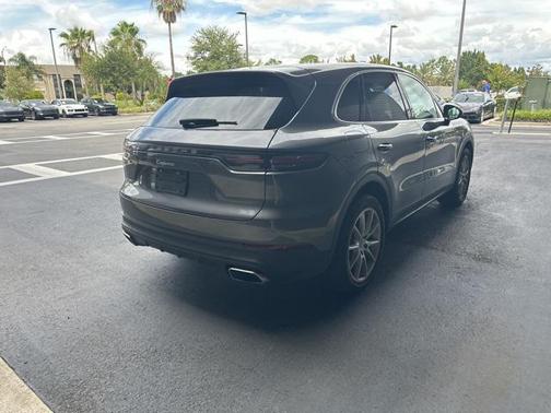 2023 Porsche Cayenne