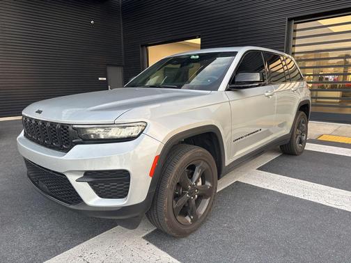2024 Jeep Grand Cherokee Altitude