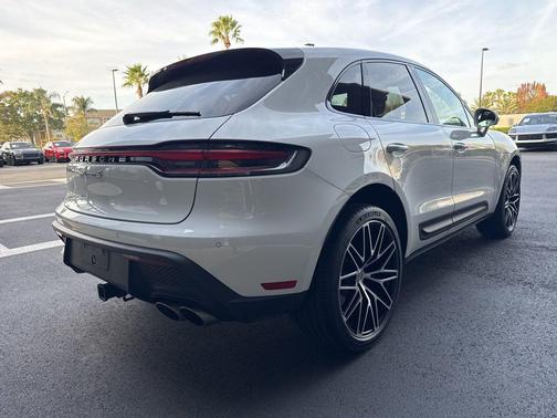 2023 Porsche Macan S