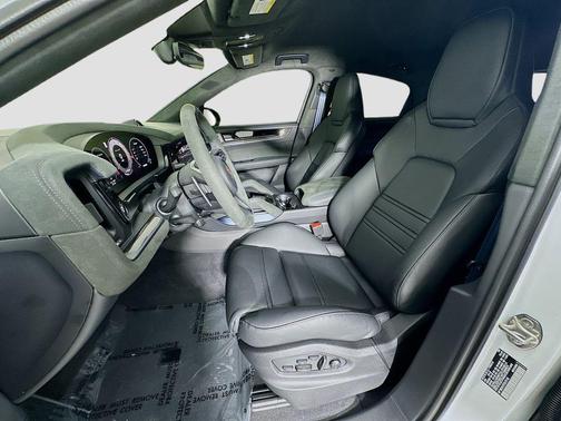 2026 Porsche Cayenne Turbo GT