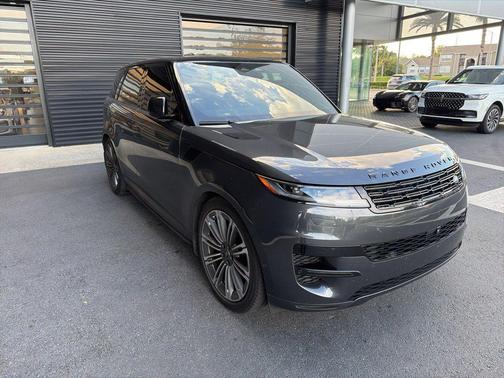 2024 Land Rover Range Rover Sport SE