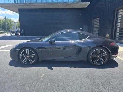Jet Black Metallic 2025 Porsche 718 Cayman