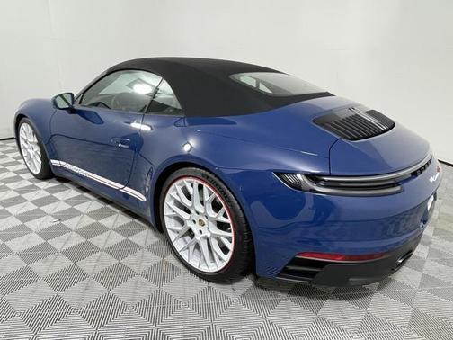 2023 Porsche 911 Carrera GTS