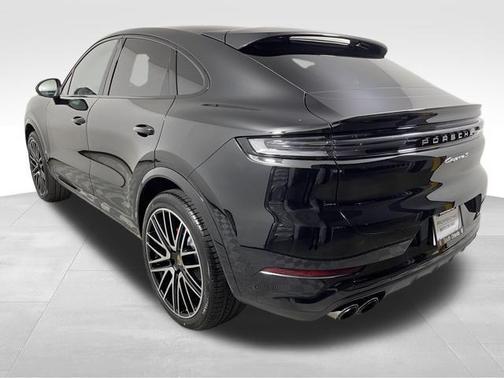 2025 Porsche Cayenne S