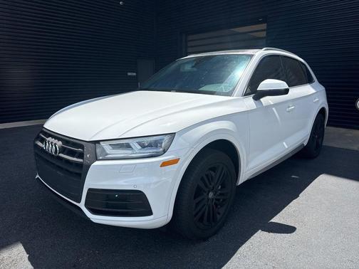 2020 Audi Q5 45 Premium Plus