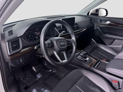 2020 Audi Q5 45 Premium Plus