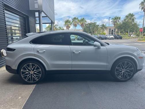 2026 Porsche Cayenne 