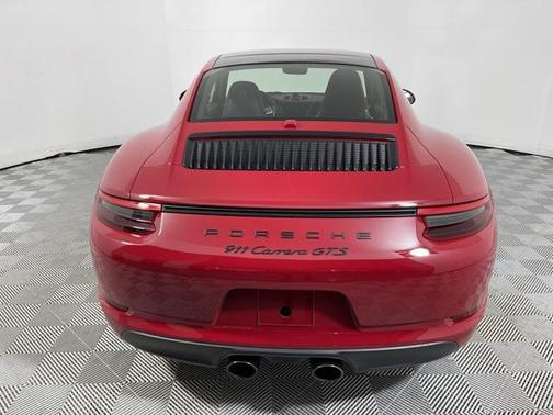 2019 Porsche 911 Carrera GTS