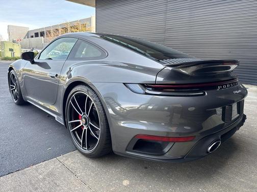 2024 Porsche 911 Turbo