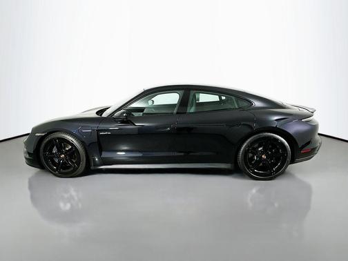 2025 Porsche Taycan 