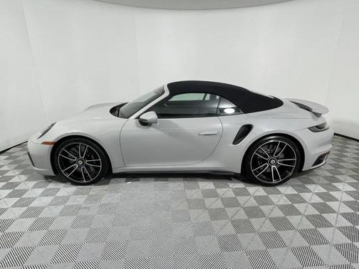 2022 Porsche 911 Turbo S