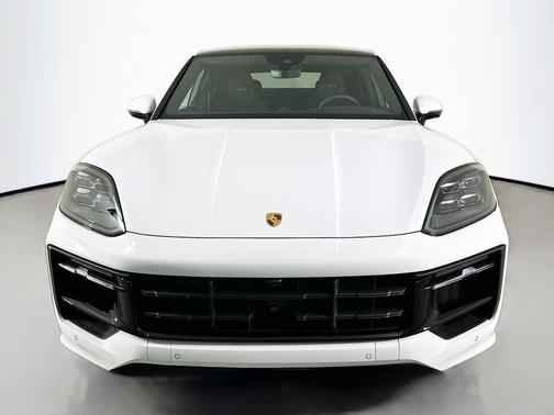 2026 Porsche Cayenne GTS