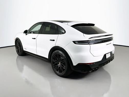 2026 Porsche Cayenne GTS