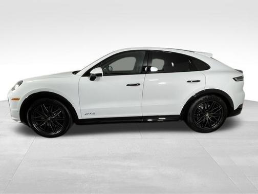 2026 Porsche Cayenne GTS