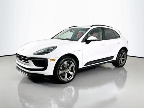 2025 Porsche Macan 