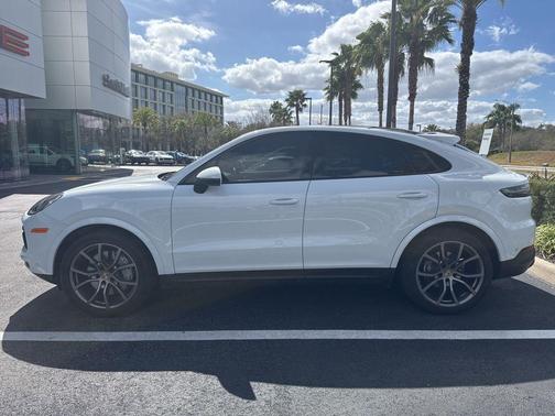 2023 Porsche Cayenne Cayenne