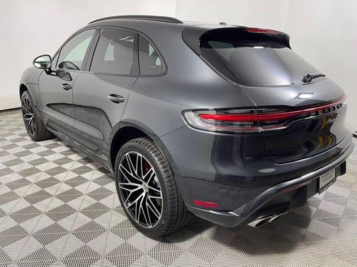 2025 Porsche Macan S