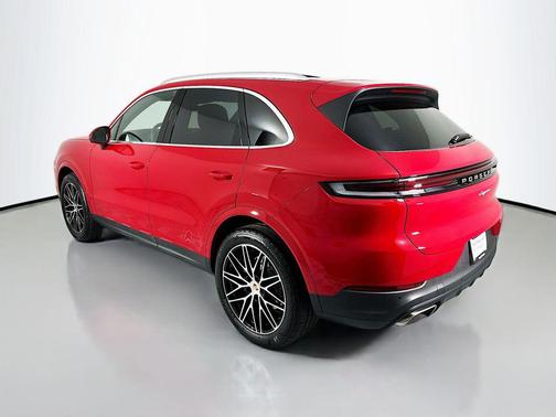 Carmine Red 2026 Porsche Cayenne Cayenne