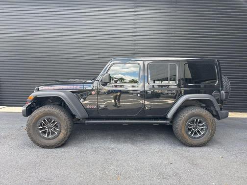 Black Clearcoat 2024 Jeep Wrangler Rubicon
