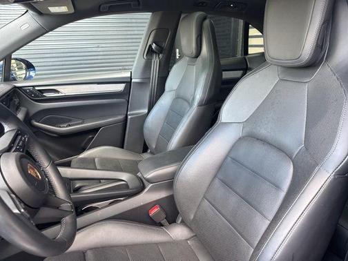 2024 Porsche Macan 4