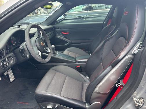 GT Silver Metallic 2018 Porsche 911 Carrera T