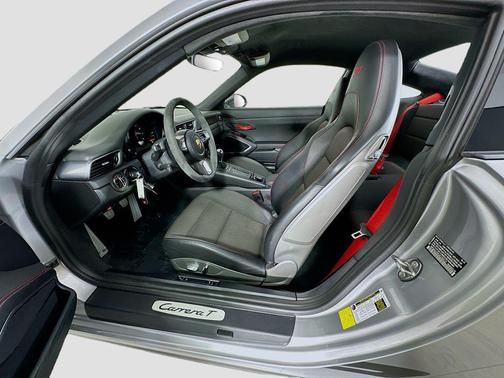 GT Silver Metallic 2018 Porsche 911 Carrera T