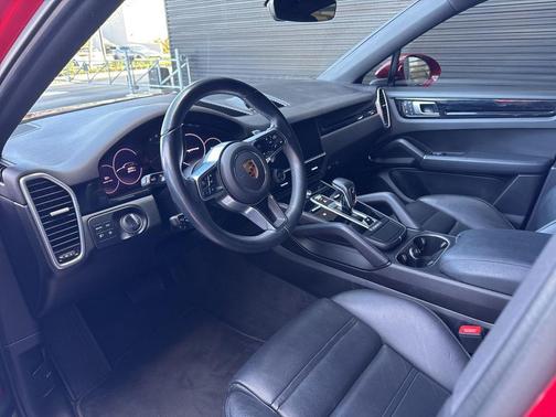 2022 Porsche Cayenne Cayenne