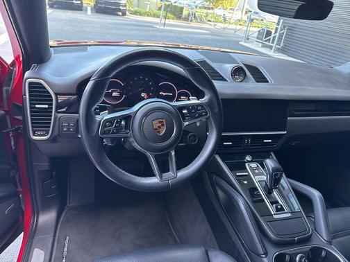 2022 Porsche Cayenne Cayenne
