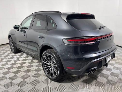 2025 Porsche Macan T