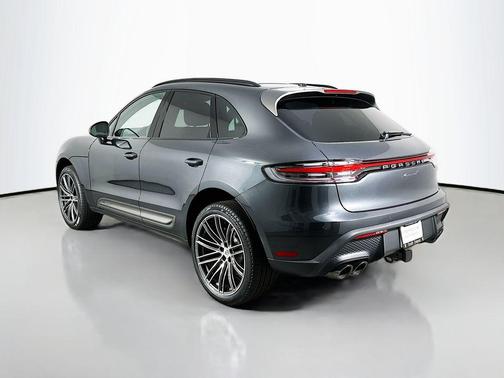 2025 Porsche Macan T