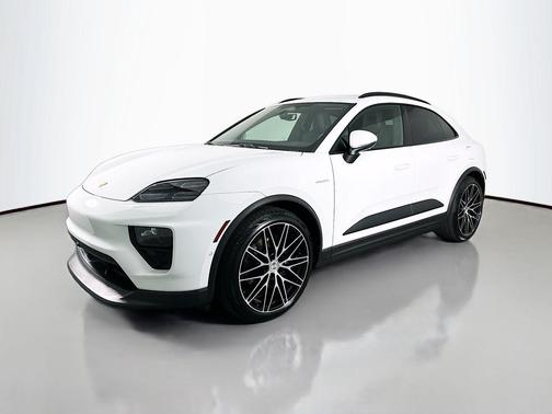 2025 Porsche Macan Electric
