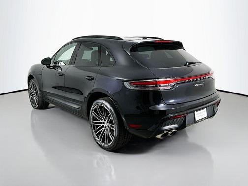 2025 Porsche Macan S