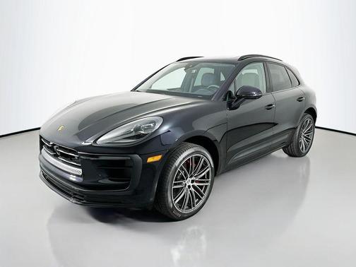 2025 Porsche Macan S