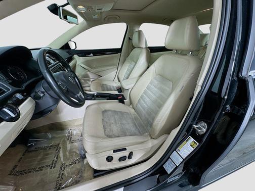 2015 Volkswagen Passat 2.0L TDI DSG SEL Premium