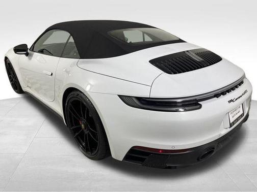2023 Porsche 911 Carrera 4 GTS