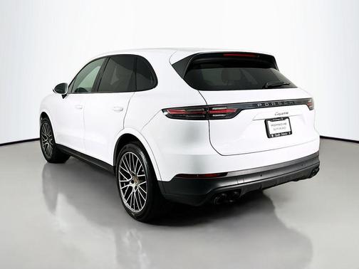 2023 Porsche Cayenne Platinum Edition