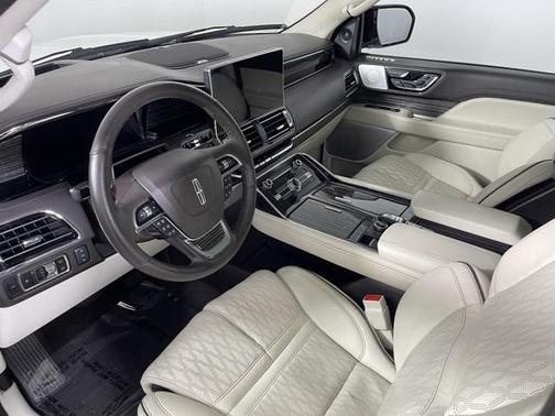 2023 Lincoln Navigator Black Label