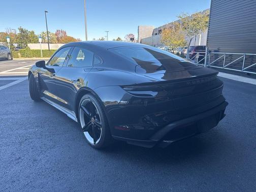 2020 Porsche Taycan Turbo S