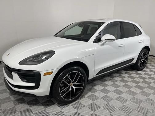 2024 Porsche Macan Base