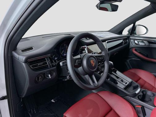 2026 Porsche Macan T