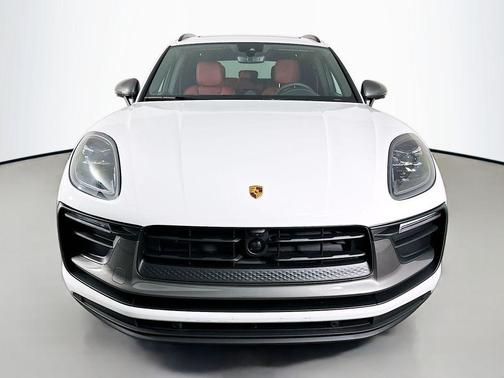 2026 Porsche Macan T