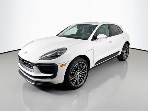 2025 Porsche Macan 
