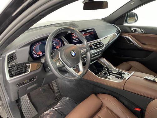 2022 BMW X6 xDrive40i