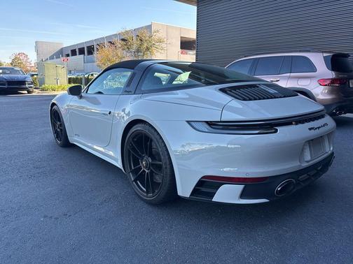 2023 Porsche 911 Targa 4 GTS