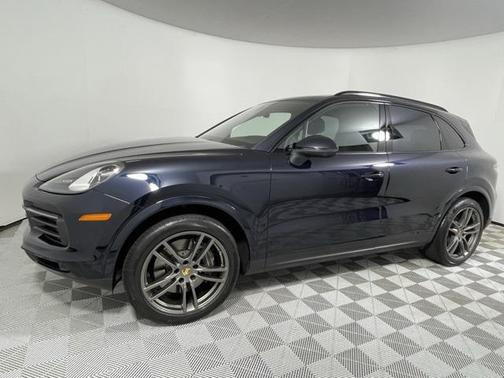 2023 Porsche Cayenne Platinum Edition