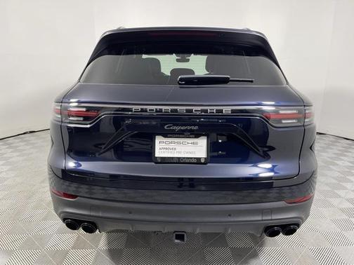 2023 Porsche Cayenne Platinum Edition