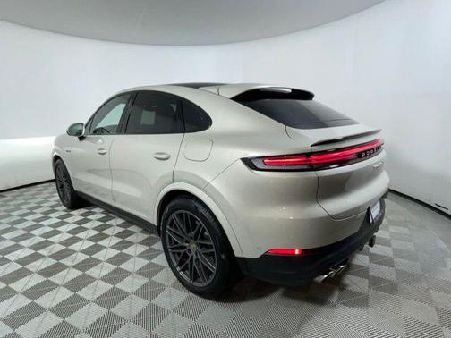 2025 Porsche Cayenne Cayenne S E-Hybrid