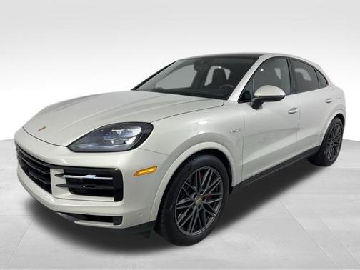 2025 Porsche Cayenne S