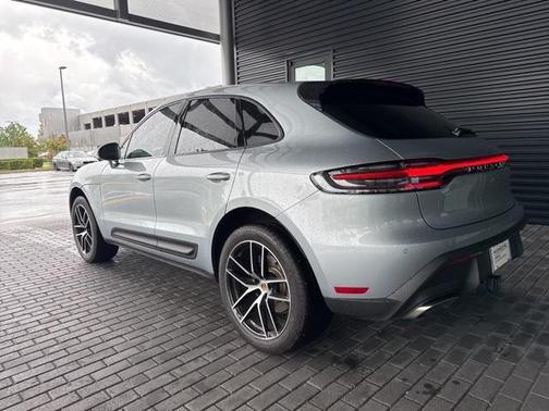 2024 Porsche Macan Base