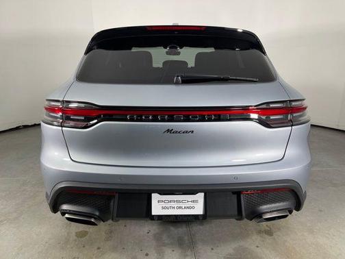2025 Porsche Macan 